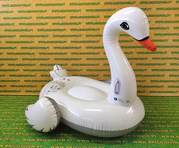 Cisne Gigante  1,96 x 1,74