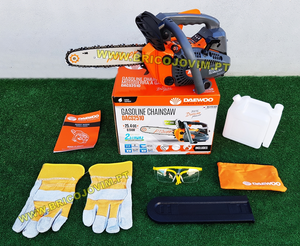 Motosserra de Poda DAEWOO - Motor 26cc + Luvas + Óculos + Lima + Proteção + Depósito