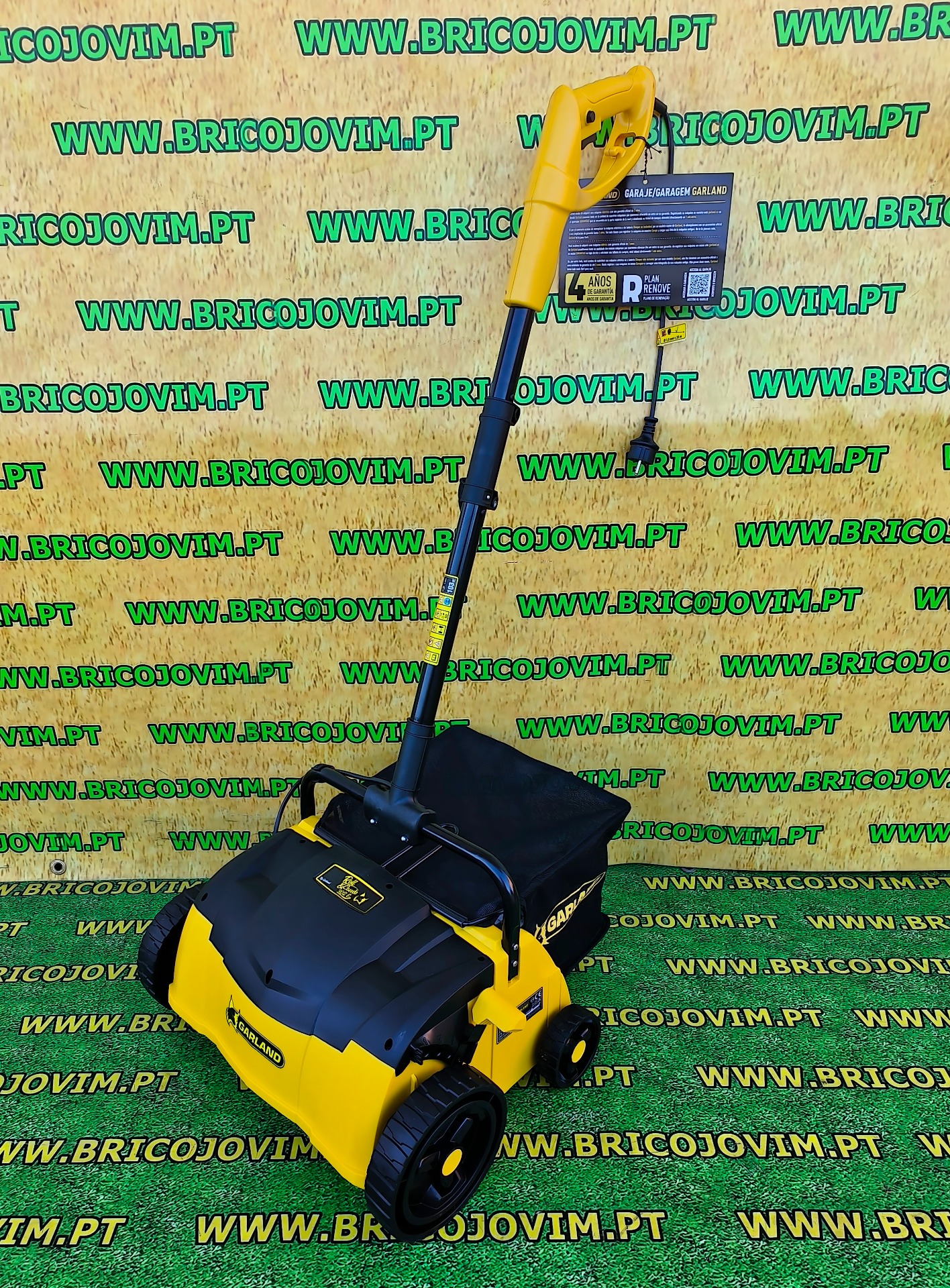VARREDORA/PENTEADORA DE RELVA GARLAND ROLL&COMB 302E-V19